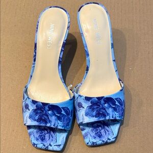 Nine West Blue Floral Square Toe Low Heels